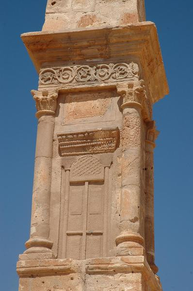 Msletten, Northern tomb, middle section