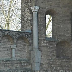 Nijmegen, Valkhof, Spolia in Barbarossa's Aula Regia