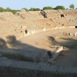 Augusta Emerita, Amphitheater, seats