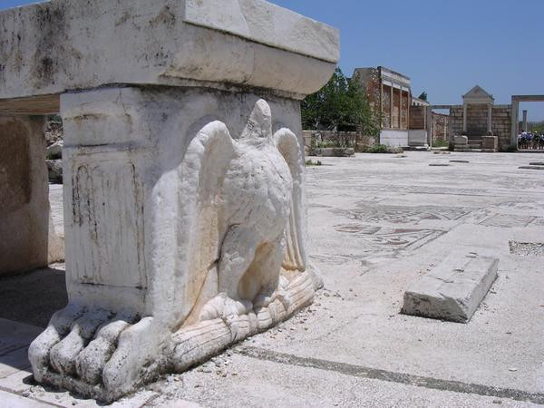 Sardes, Synagogue, Table, Eagle