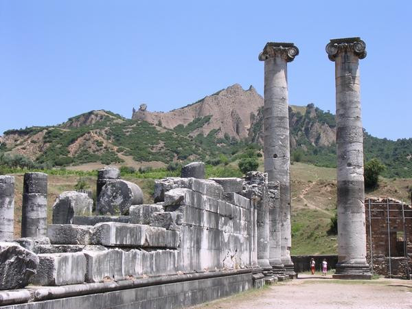 Sardes, Temple of Artemis and citadel