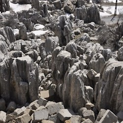 Faqra, Rocks