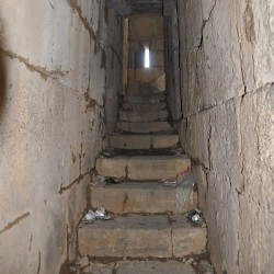 Faqra, Tower of Claudius, Staircase