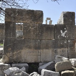 Faqra, Temple of Adonis, Outer altar