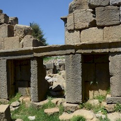 Faqra, Temple of Atargatis, wall