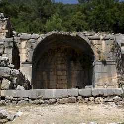 Arykanda, Necropolis, Large tomb