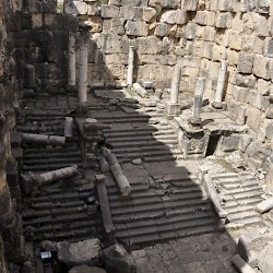Niha, Large temple, Cella from above