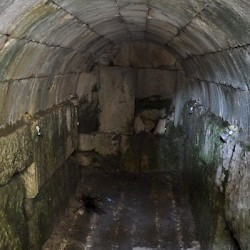 Niha, Large temple, northern part of the U-shaped crypt