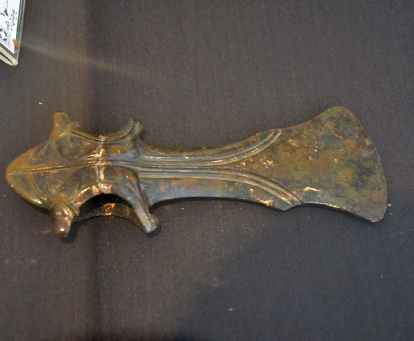 Bishapur, Axe