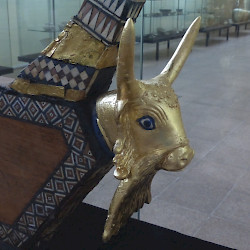 Ur, Royal Tombs, Harp, Bull's head