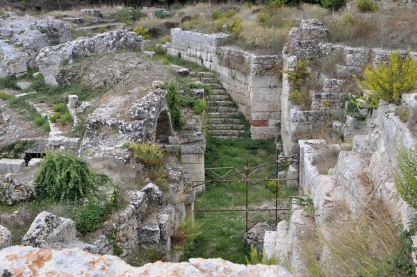 Syracuse, Amphitheater, Main entrance