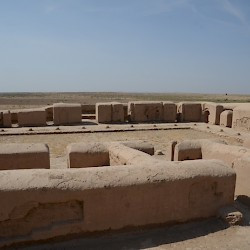 Fayaz Tepe, Monastery, Court