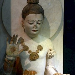 Fayaz Tepe, Standing Buddha