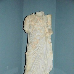 Lepcis Magna, Plaza, Nymphaeum, Statue of a lady