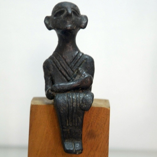 Enkomi, Building 18, Statuette of a Seated deity