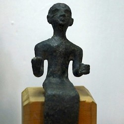 Enkomi, Building 18, Statuette of a Seated deity
