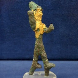 Enkomi, Figurine of the "Smiting god"