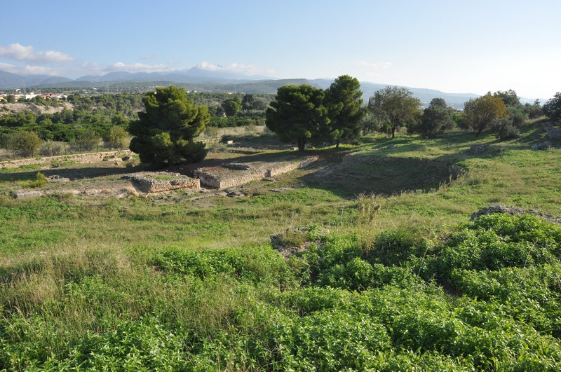 Isthmia, Theater