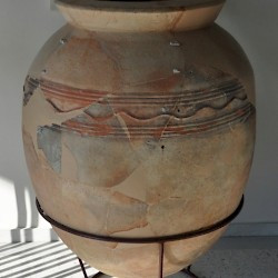 Isthmia, Dolion