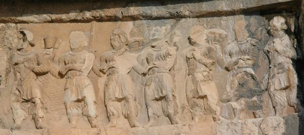 Bishapur, Relief 3, Tribute bearers