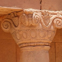 Ghirza, Mausoleum North A, capital