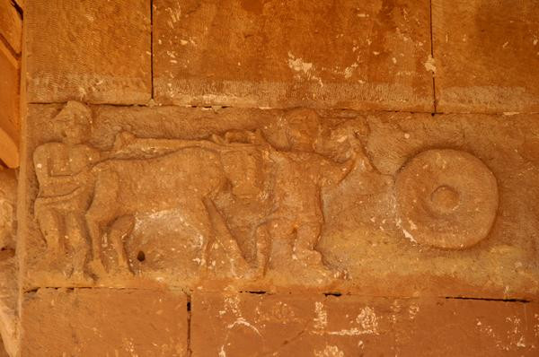 Ghirza, Mausoleum North A, decoration: plowing