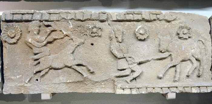 Ghirza, Mausoleum North B, relief: hunters