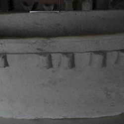 Old Paphos, Skales, Bathtub