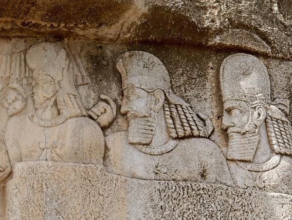 Naqš-e Rustam, First Relief of Bahram II, Grandees