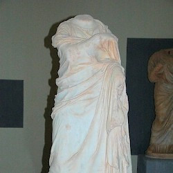 Lepcis Magna, Palaestra, statue
