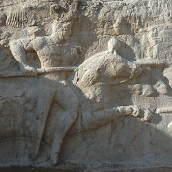 Naqš-e Rustam, Equestrian relief of Hormizd II