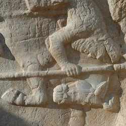 Naqš-e Rustam, Equestrian relief of Hormizd II