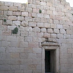 Bishapur, So-called Temple of Anahita, Entrance