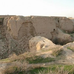 Susa, Eastern terrace wall