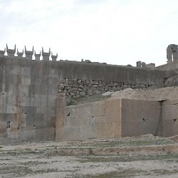 Persepolis, Terrace, Southwestern corner (with "horns")