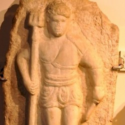 Smyrna, Tombstone of a retiarius named Euchrus