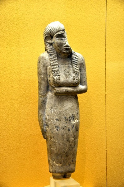Abydos, Statuette of a lady (Dynasty 0)