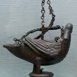 Kourion, Duck-shaped Roman lamp
