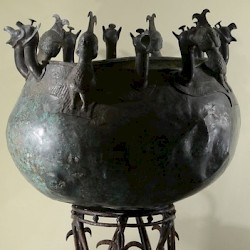 Salamis, Royal Tomb 79, Cauldron 1