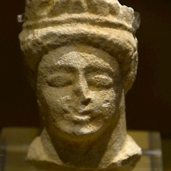 Nicosia, Pa.Sy.D.Y., Head of a woman