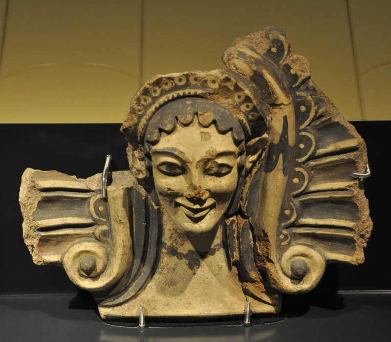 Veii, Antefix (Maenad)