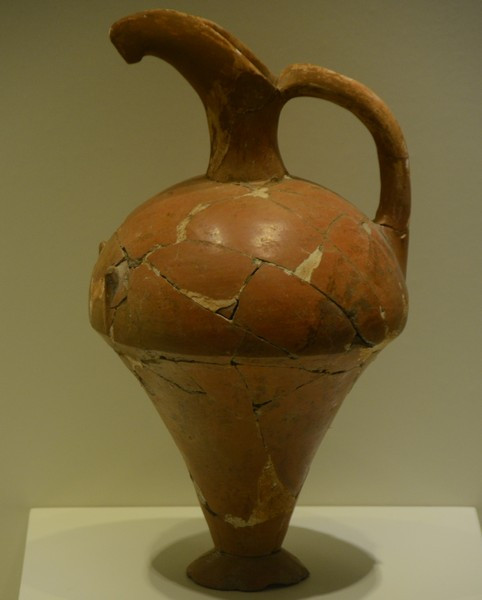 Alacahöyük, Hittite vase (Old Kingdom)