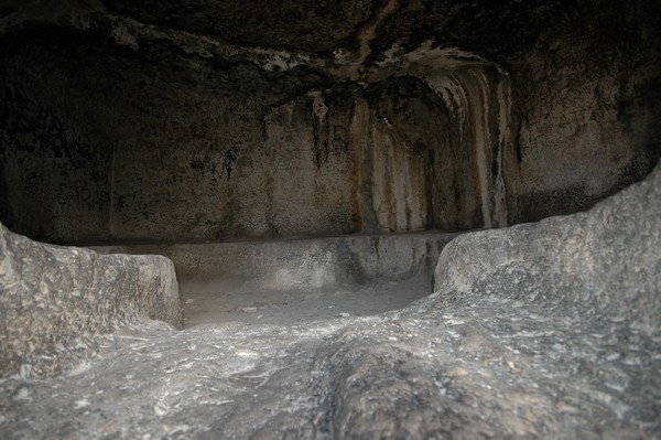 Amasia, inside Royal Tomb 5
