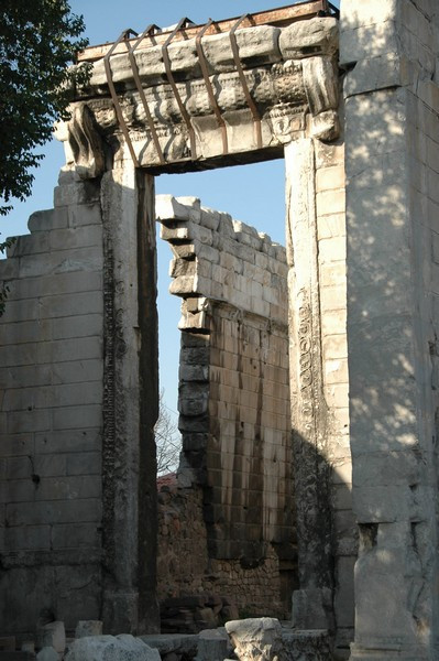 Ancyra, Temple of Augustus, entrance
