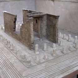 Ankara, temple of Augustus, model