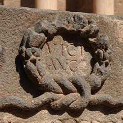 Bosra, Theater, Inscription "Vict Augg" (EDCS-11301143)