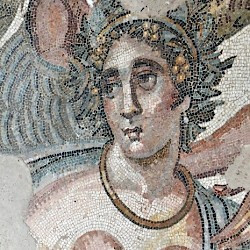 Piazza Armerina, Triclinium, Amazon