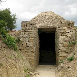 Pylos, Mycenaean tomb
