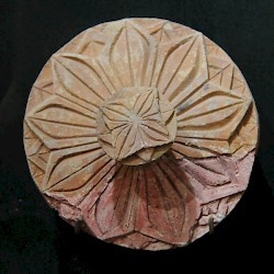 Kara Tepe, Lid of a pot