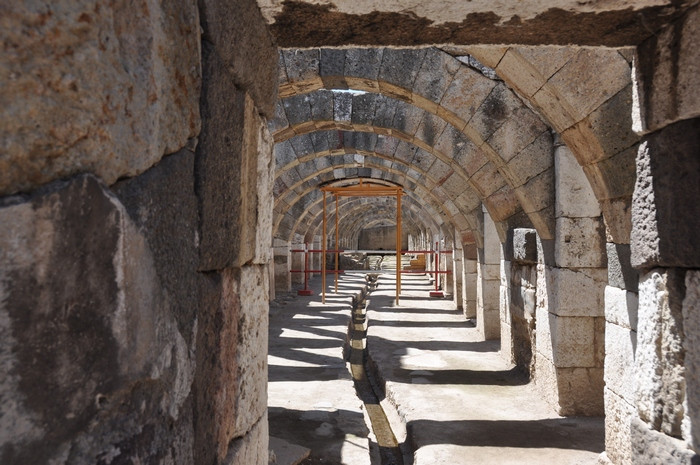 Smyrna, Agora, Cryptoporticus